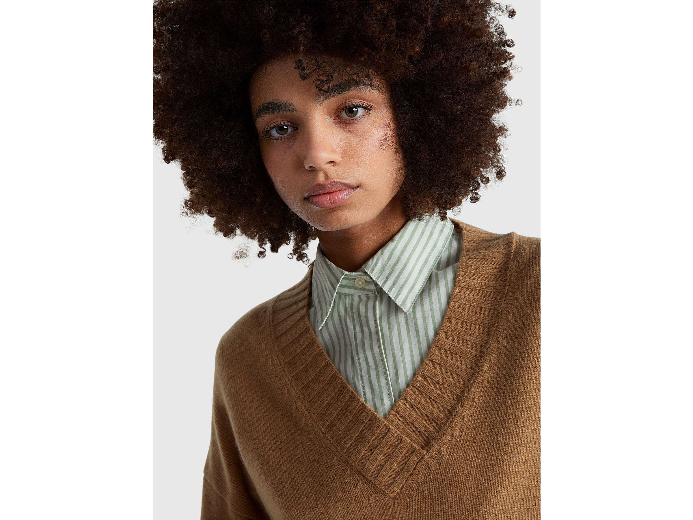 V NECK SWEATER L/S Women image number 4